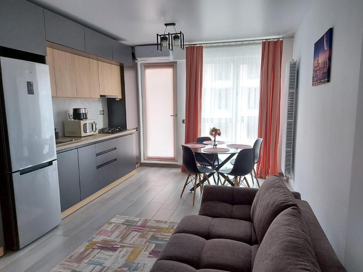 Helin Apartament By Alezzi N10 Navodari Exterior photo